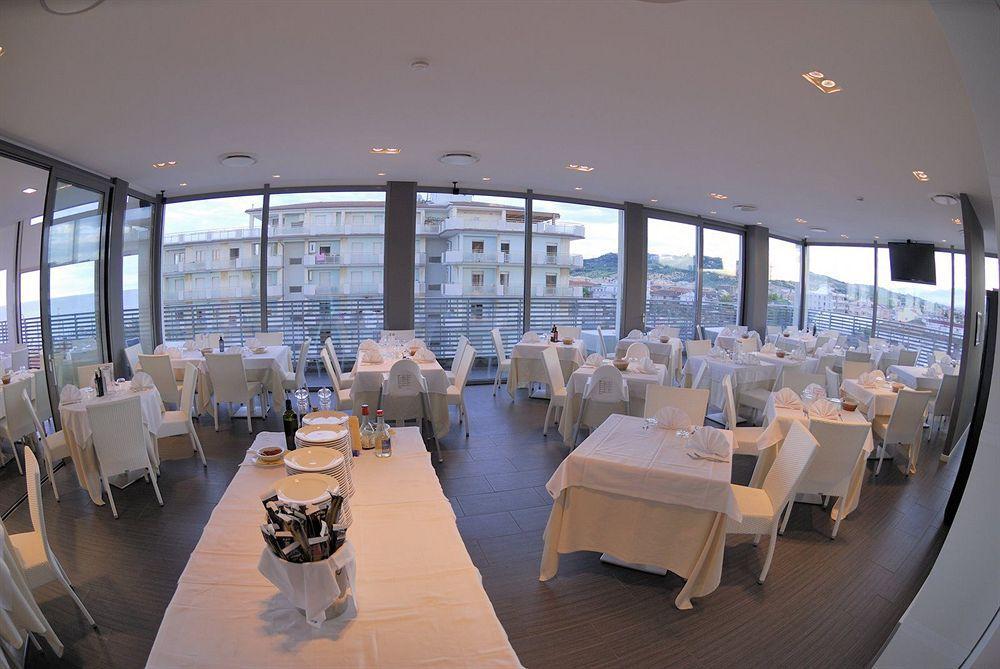 Medi Garden Hotel&Residence Alba Adriatica Exterior foto